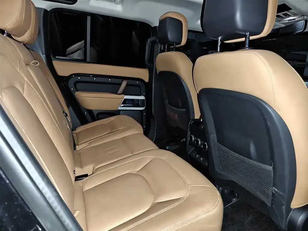 Land Rover Defender 2024 из CN, фото 3
