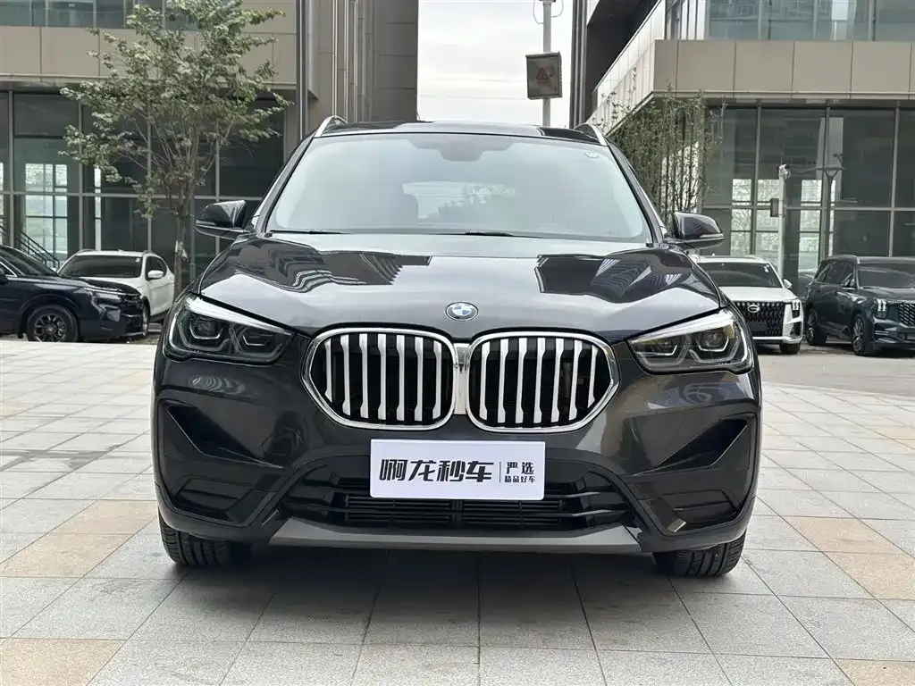 BMW X1 — фото 2