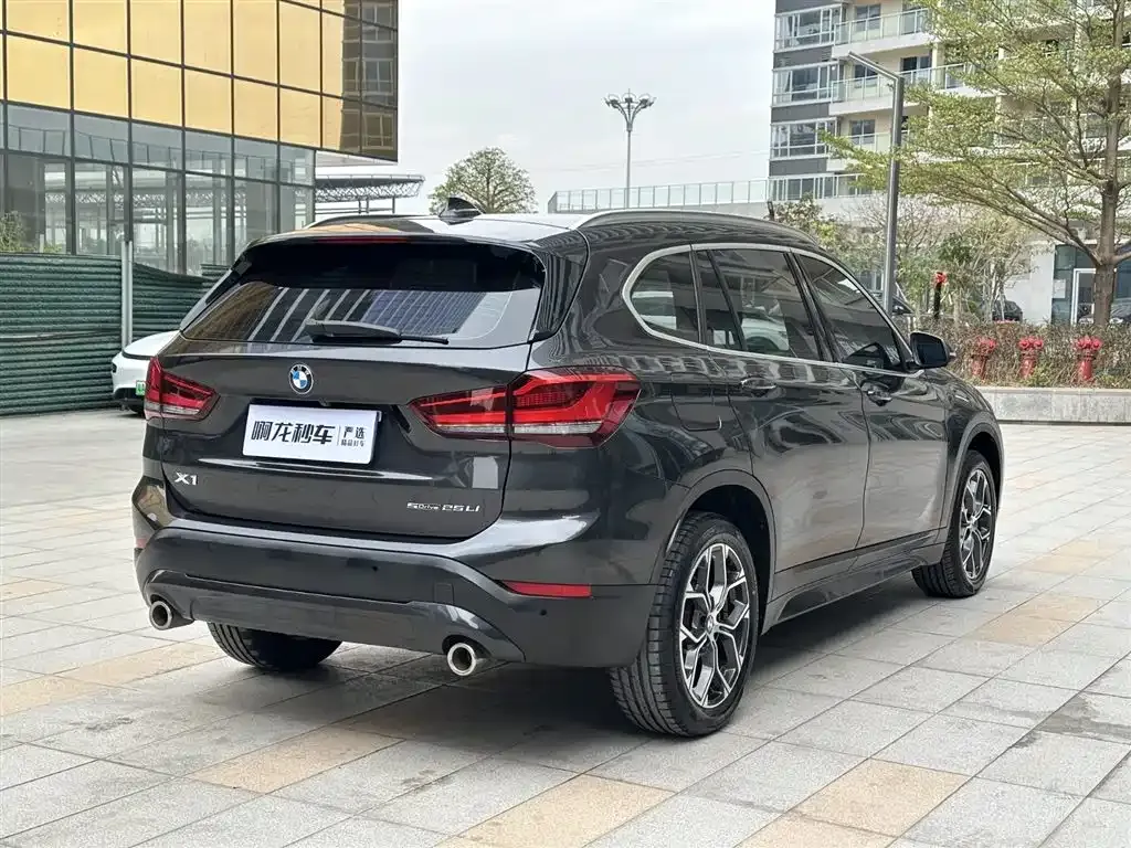 BMW X1 — фото 4