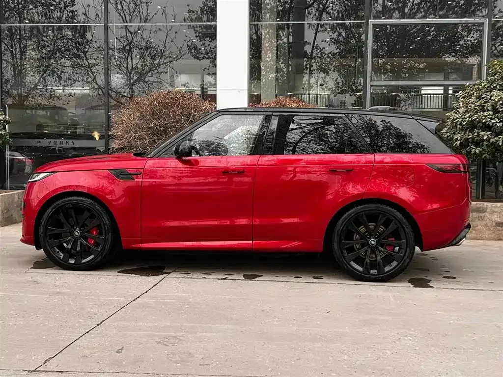 Land Rover Sport PHEV 2024 из CN, фото 9