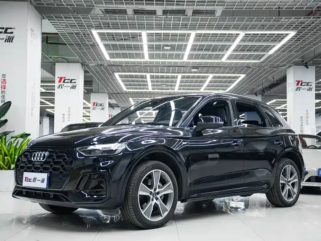 Audi Q5L 2023 из CN, фото 1