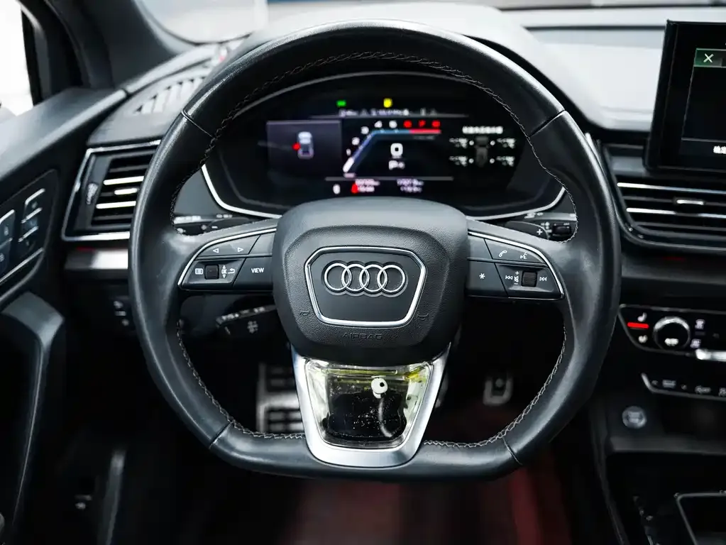 Audi Q5L 2023 из CN, фото 4
