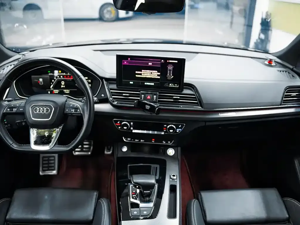 Audi Q5L 2023 из CN, фото 8