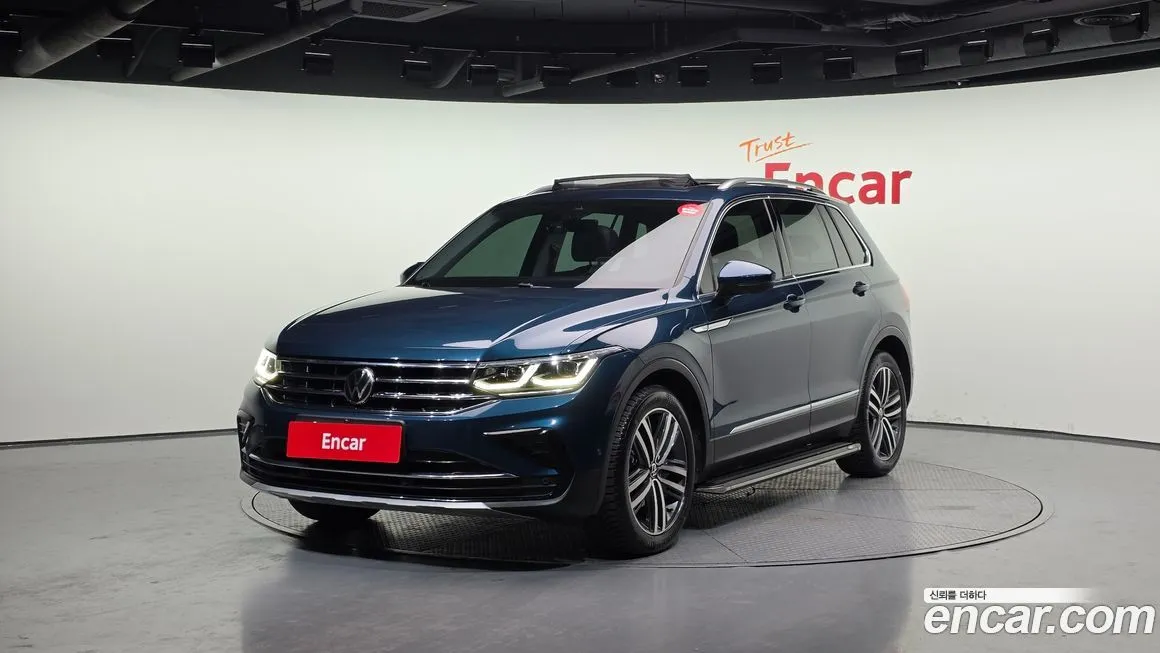 Volkswagen Tiguan — фото 1