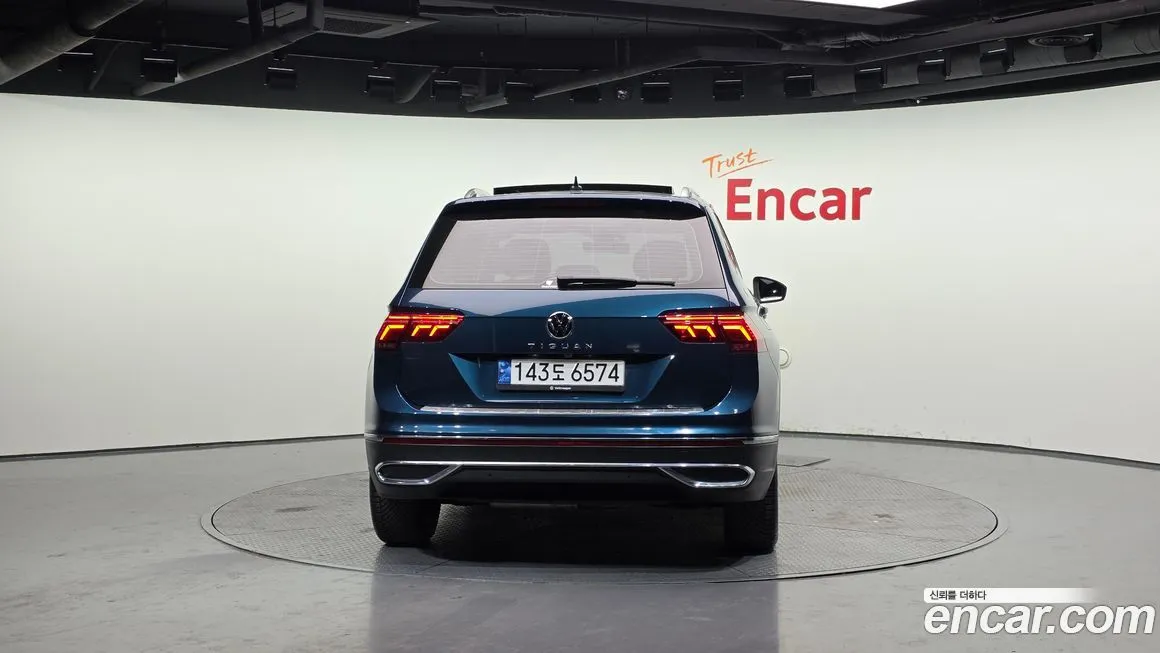 Volkswagen Tiguan — фото 7