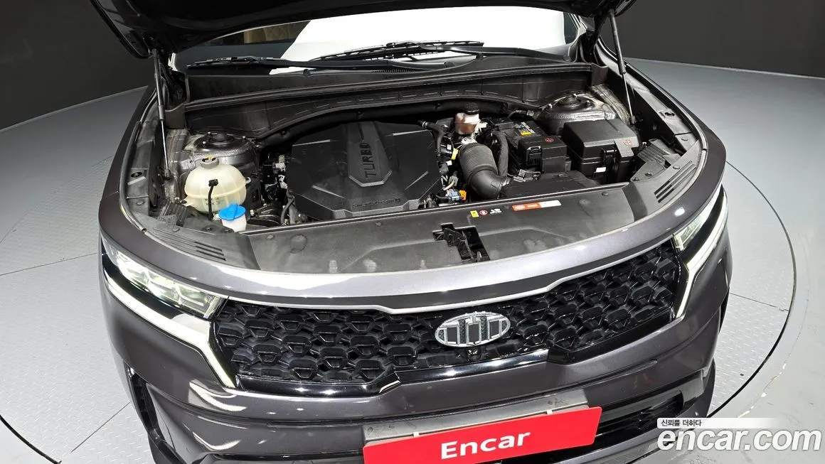 Kia Sorento — фото 10