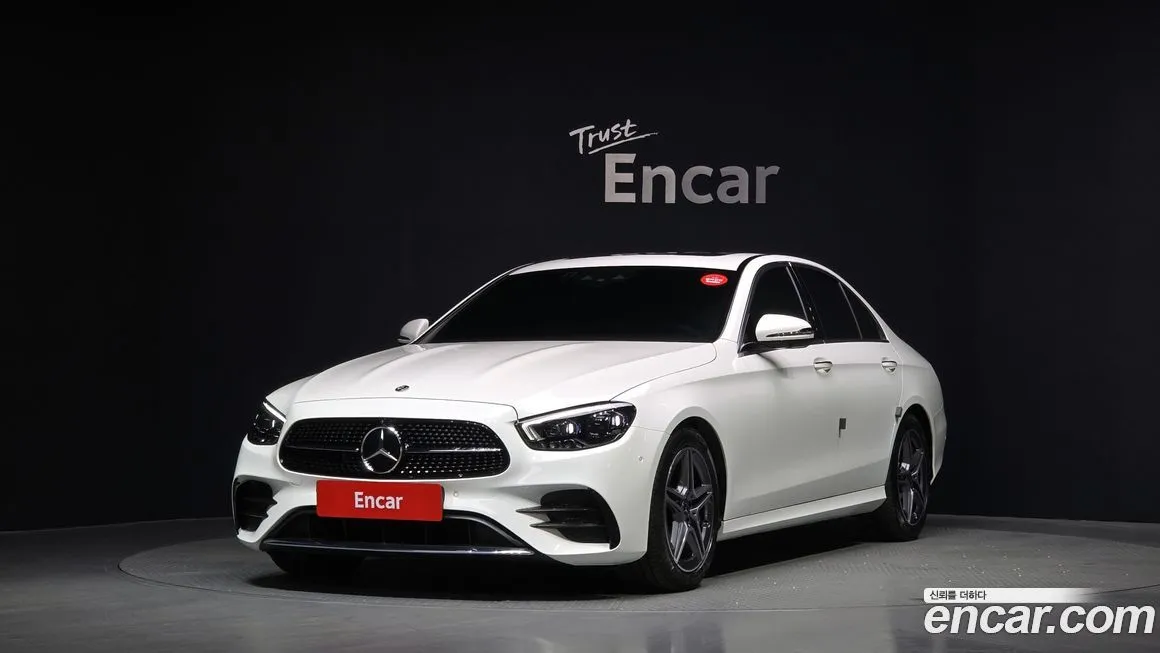 Mercedes-Benz E-Class — фото 1
