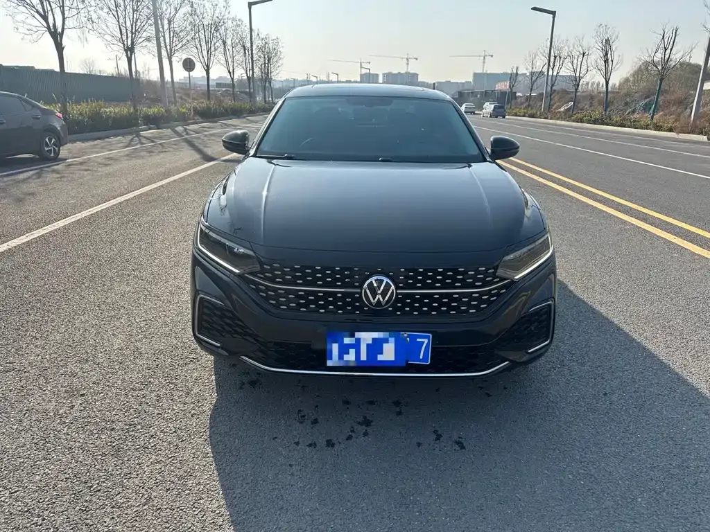 Volkswagen Passat 2021 из CN, фото 1