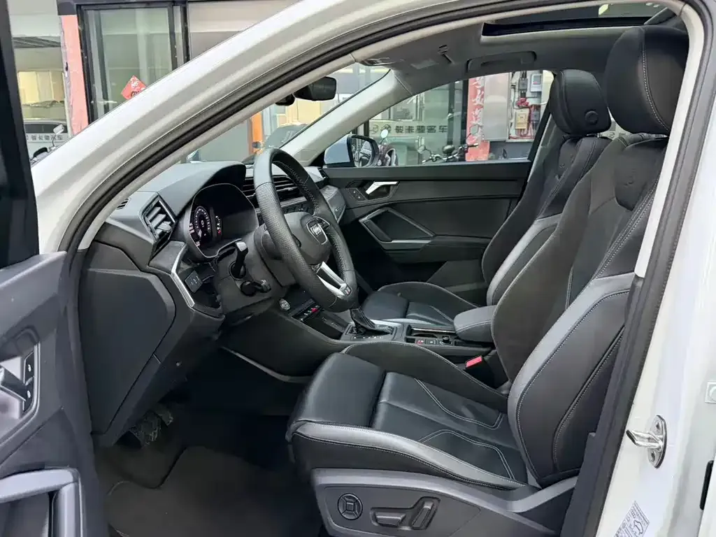 Audi Q3 Sportback — фото 7