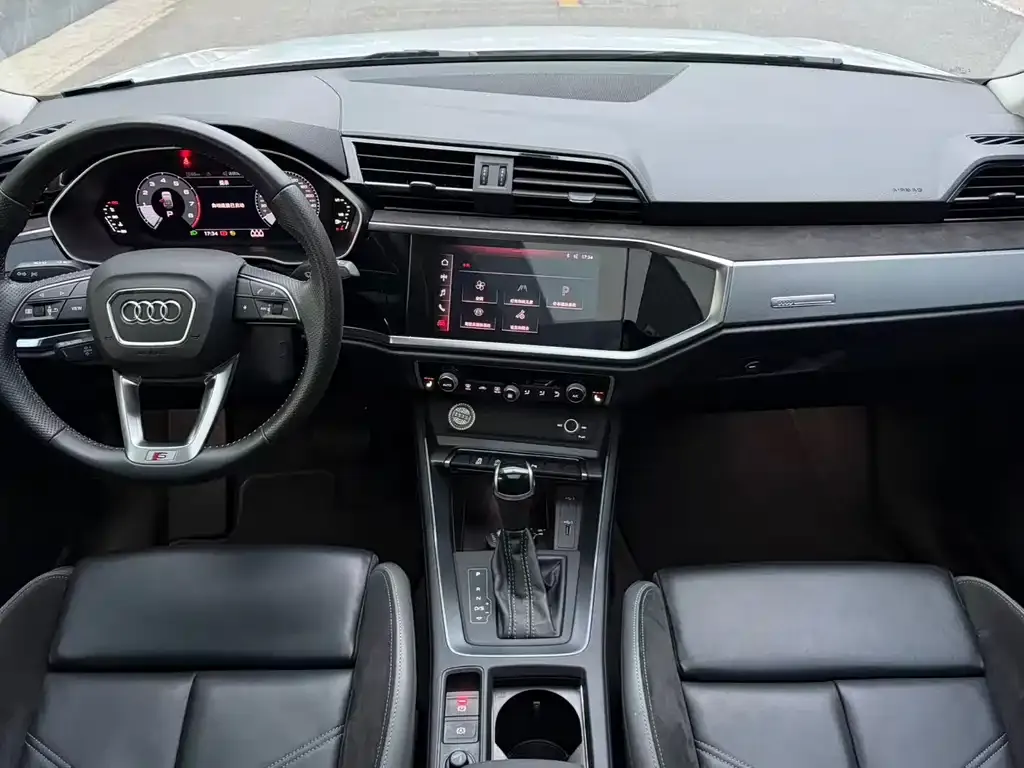 Audi Q3 Sportback — фото 10