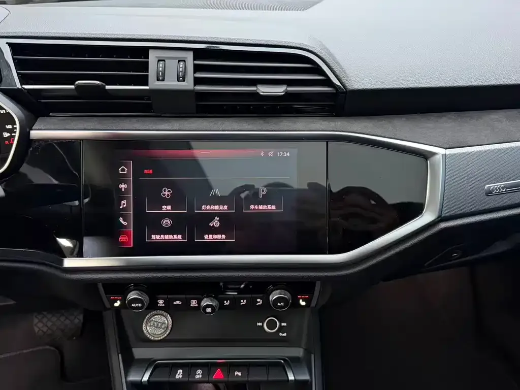 Audi Q3 Sportback — фото 8