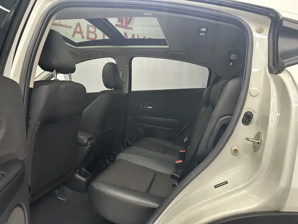 Honda Vezel 2022 из CN, фото 2