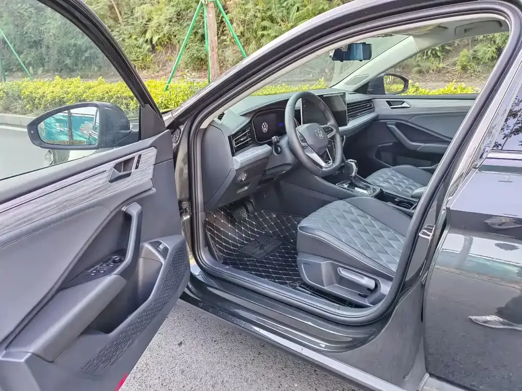 Volkswagen Sagitar 2024 из CN, фото 9