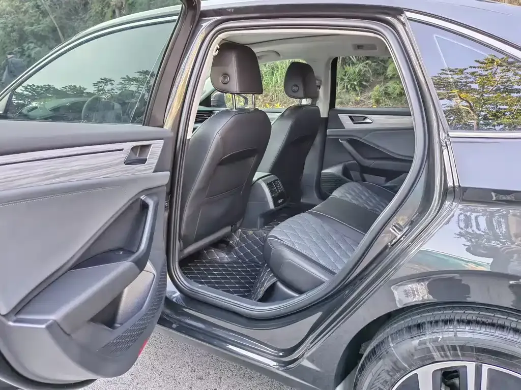Volkswagen Sagitar 2024 из CN, фото 2