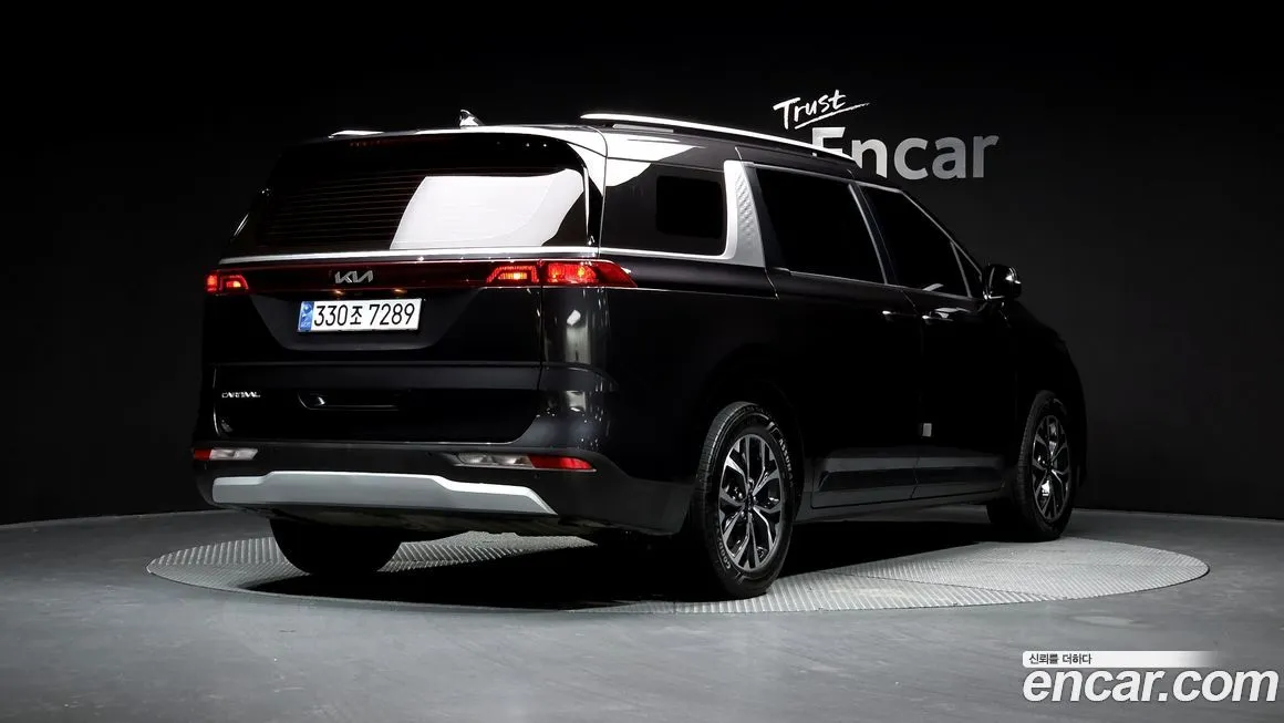 Kia Carnival — фото 2