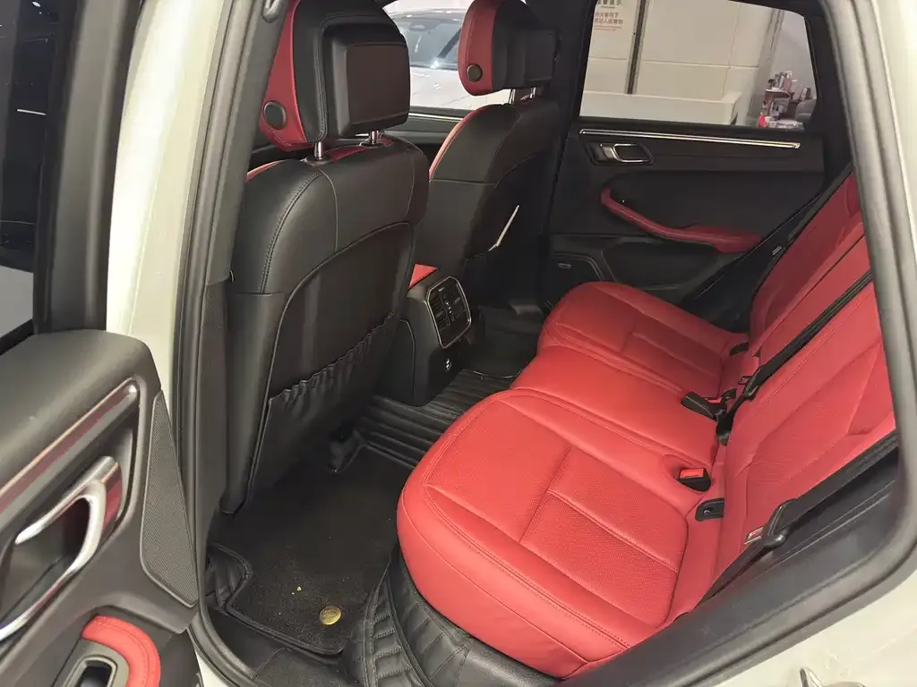 Porsche Macan 2021 из CN, фото 10