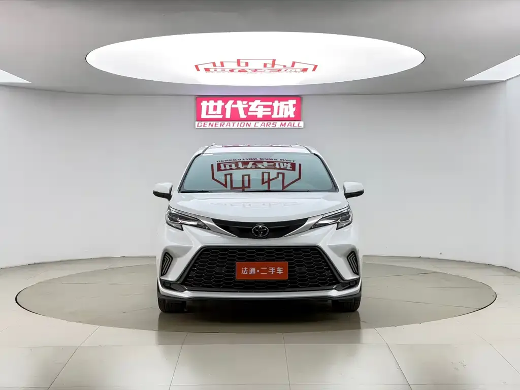 Toyota Granvia 2024 из CN, фото 3