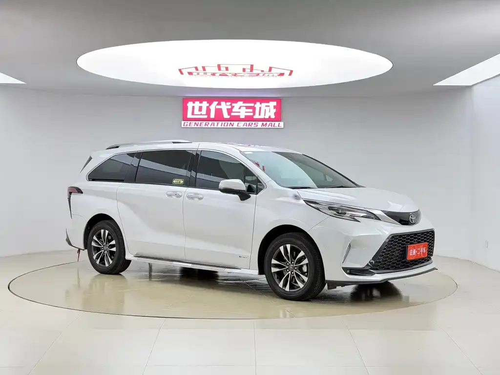 Toyota Granvia 2024 из CN, фото 2