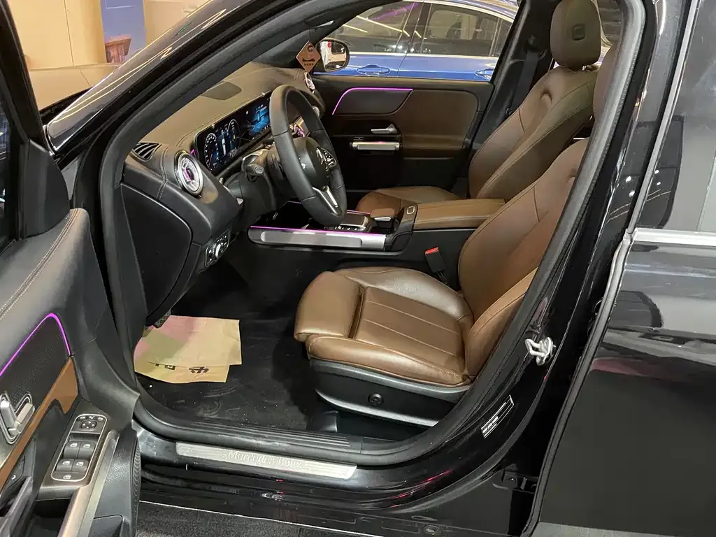 Mercedes-Benz GLB 2023 из CN, фото 5