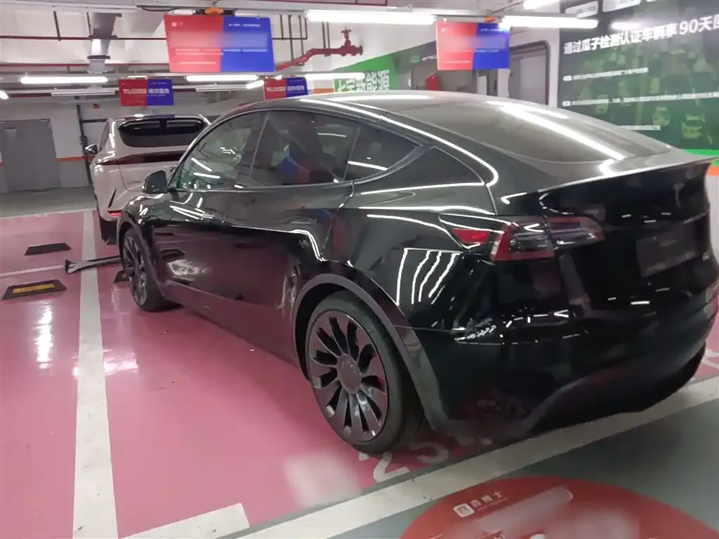 Tesla Model Y 2022 из CN, фото 10