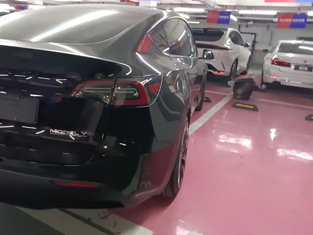 Tesla Model Y 2022 из CN, фото 5