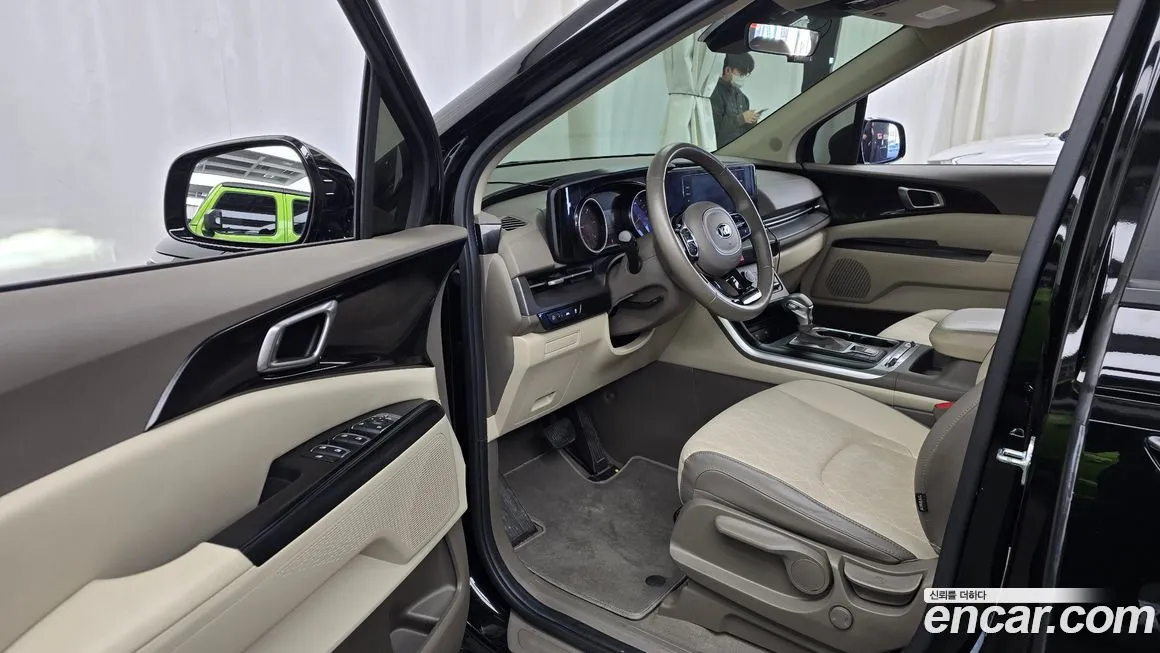 Kia Carnival — фото 10