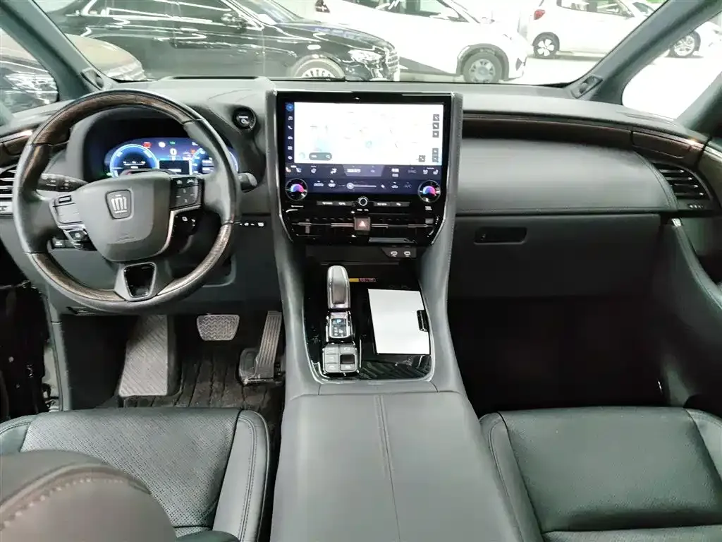 Toyota Vellfire 2024 из CN, фото 10