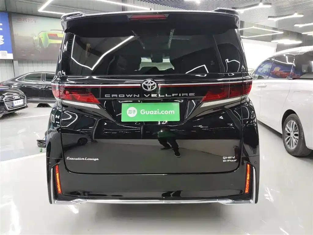 Toyota Vellfire 2024 из CN, фото 2