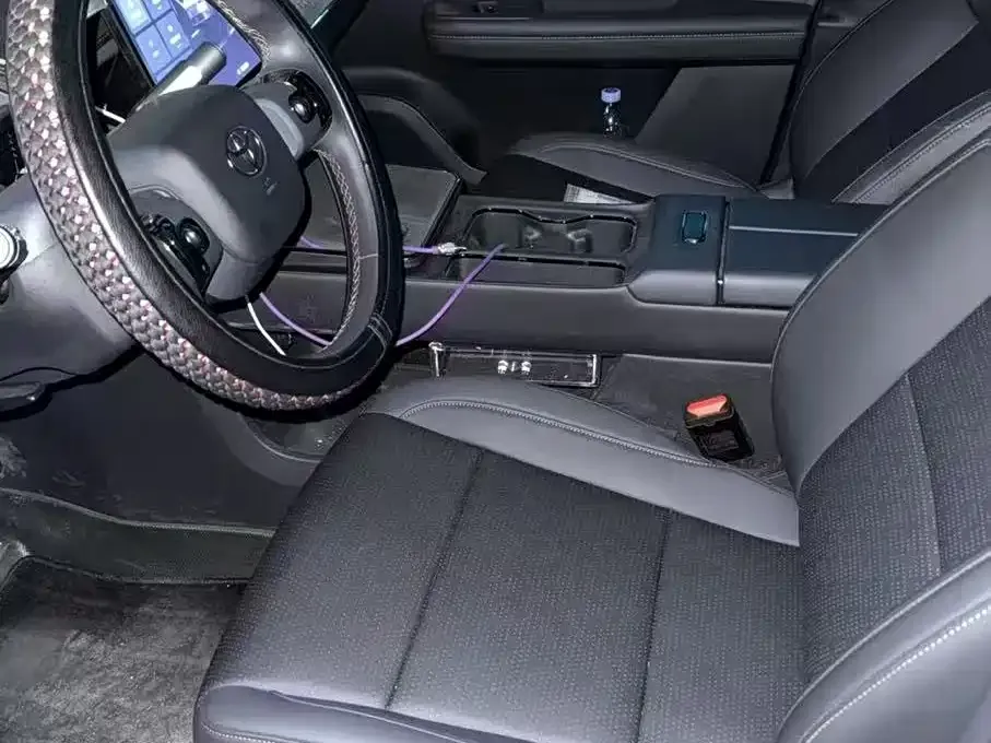Toyota Platinum 3X 2025 из CN, фото 5