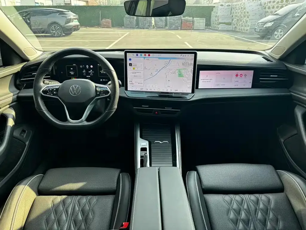 Volkswagen Magotan 2024 из CN, фото 10