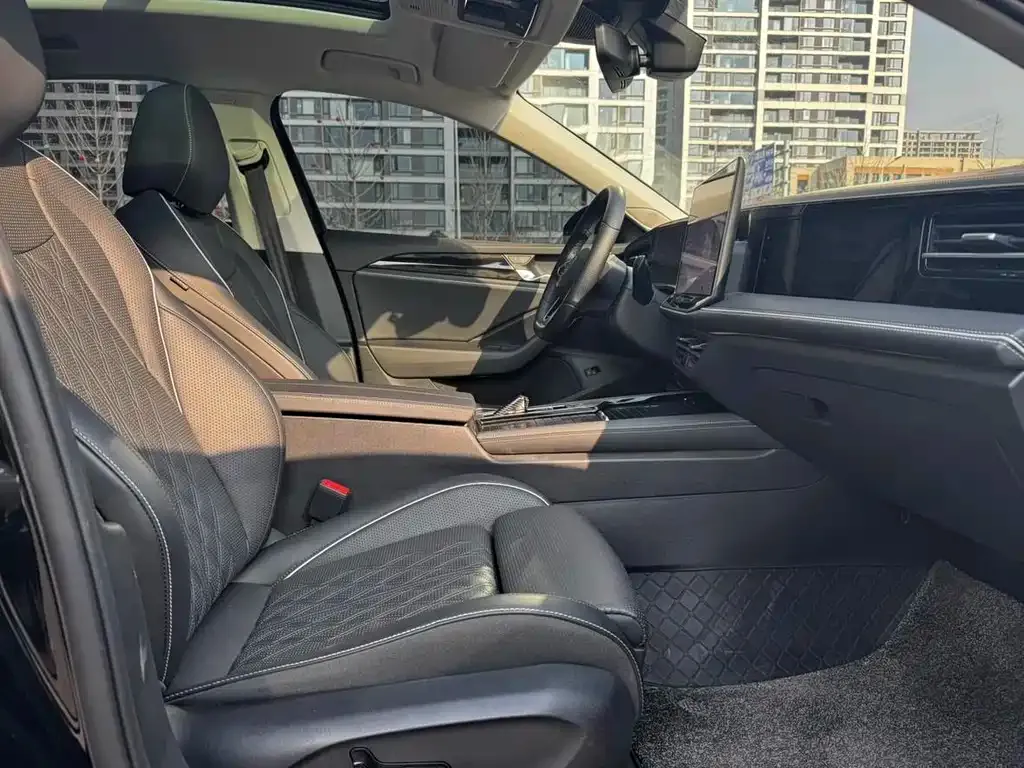 Volkswagen Magotan 2024 из CN, фото 7