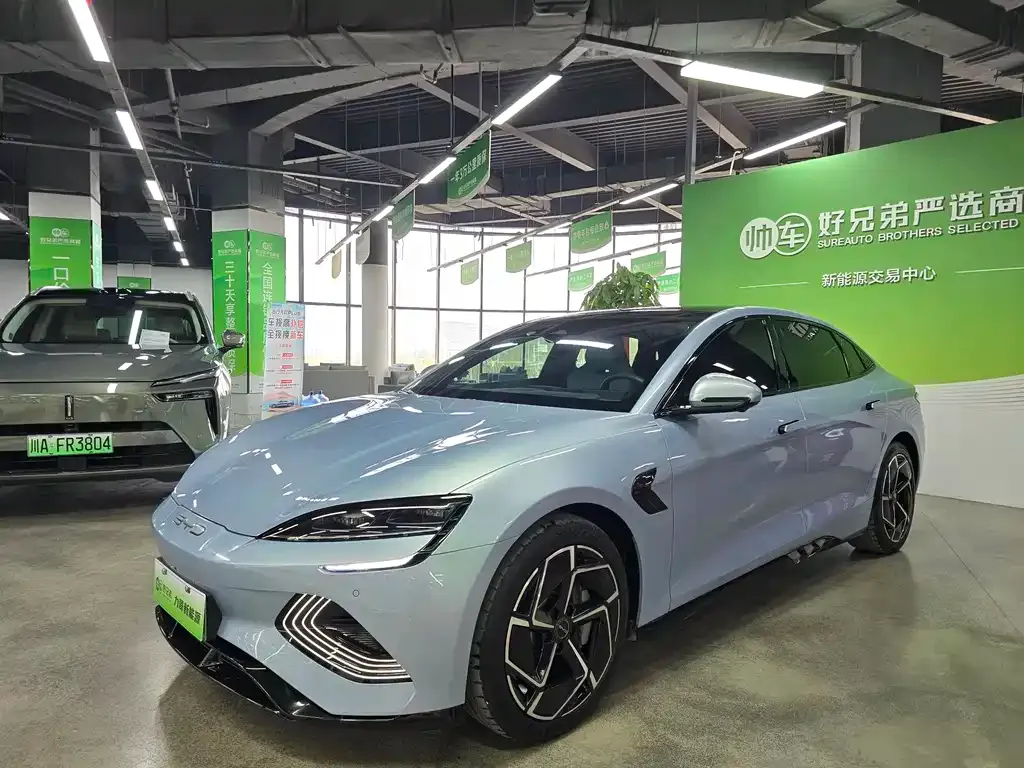 BYD Seal — фото 1
