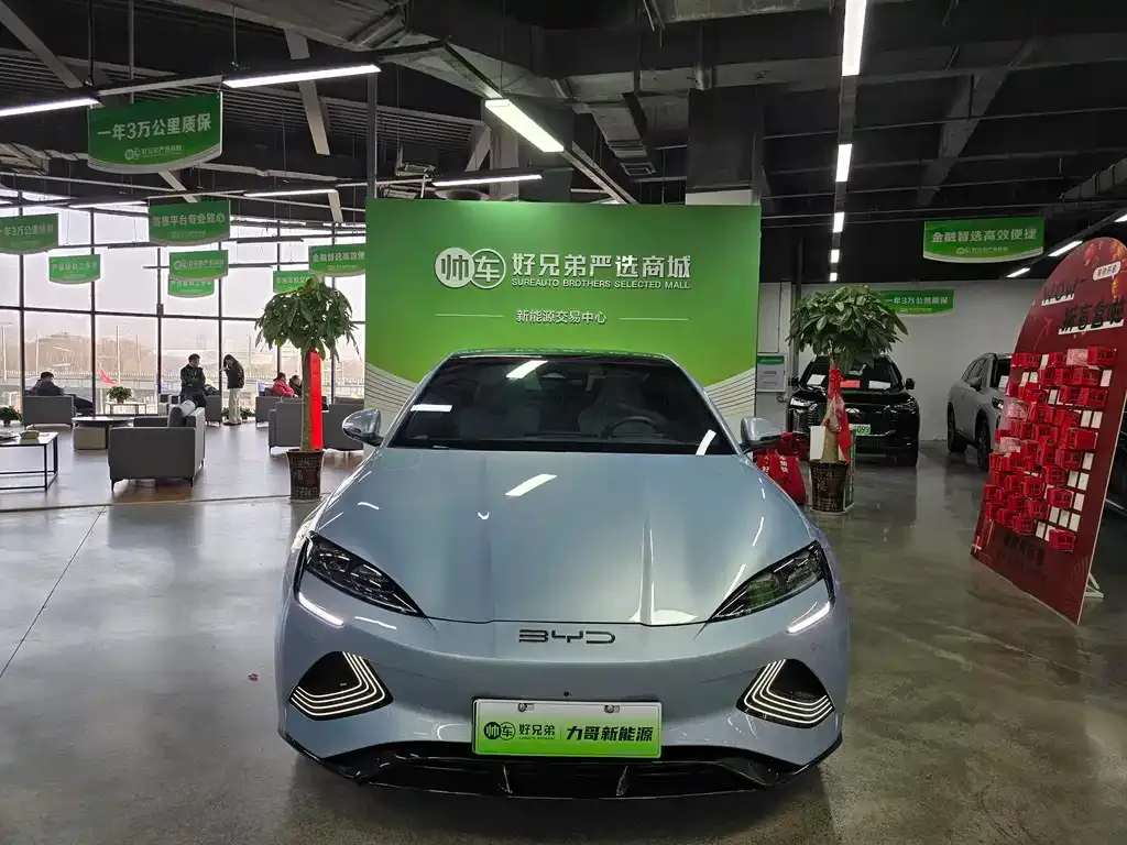 BYD Seal — фото 7
