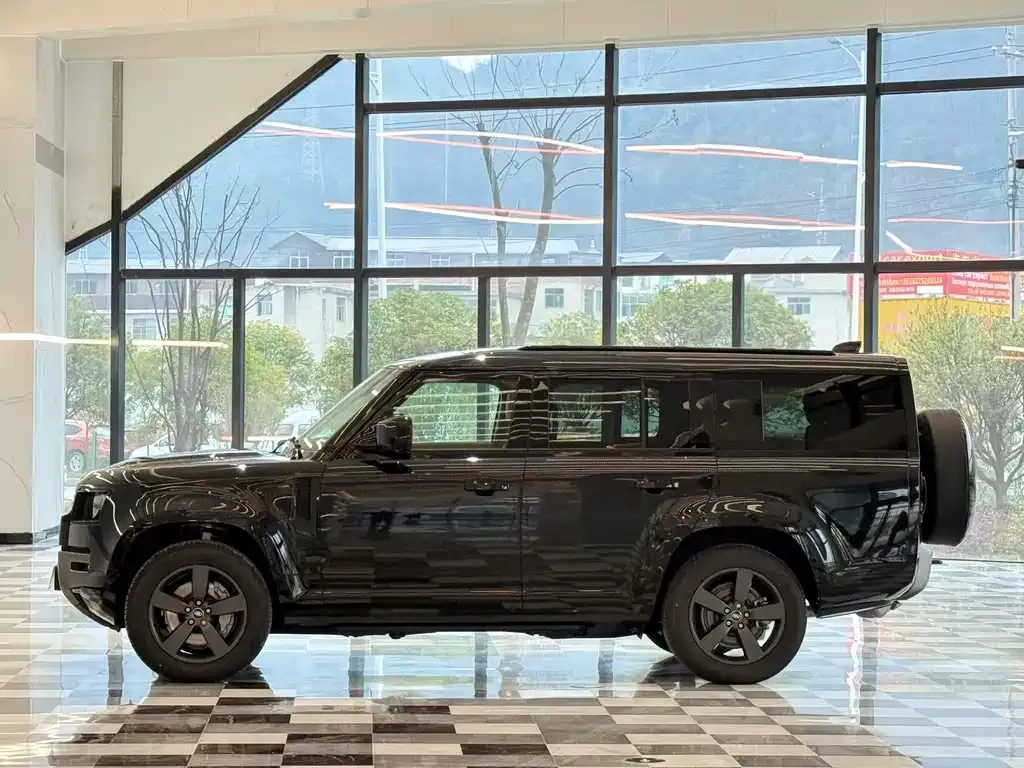 Land Rover Defender 2025 из CN, фото 4