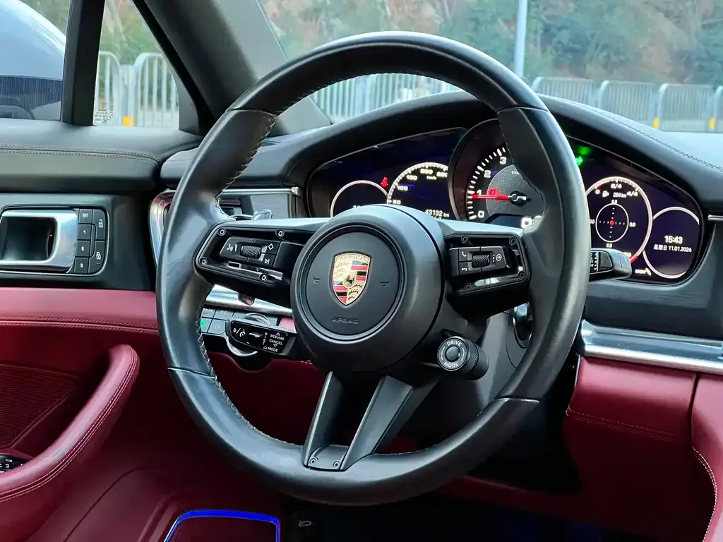 Porsche Panamera 2023 из CN, фото 5