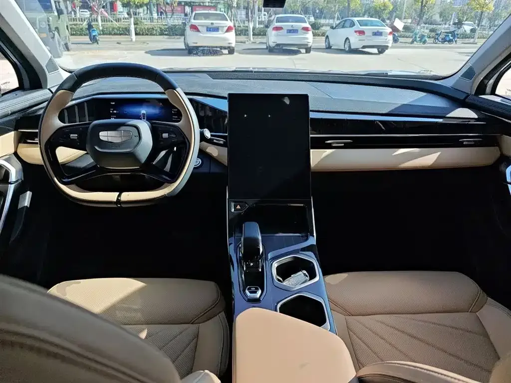 Geely Boyue L 2023 из CN, фото 10