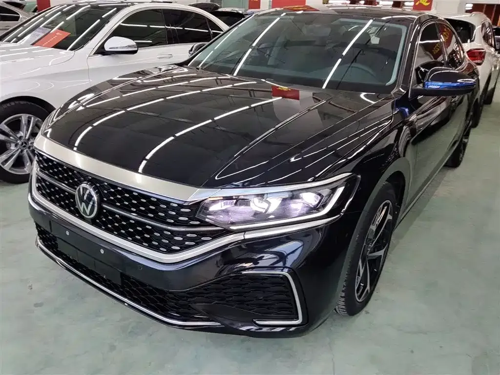 Volkswagen Passat — фото 2
