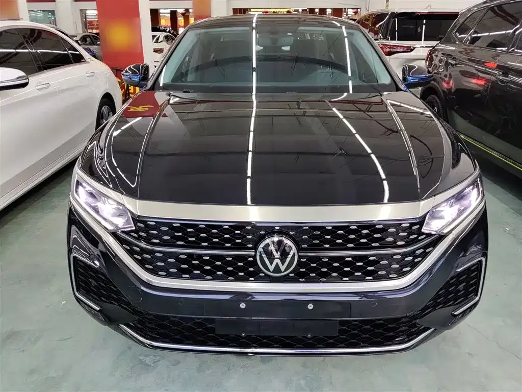 Volkswagen Passat — фото 3
