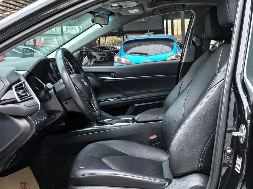 Toyota Camry 2023 из CN, фото 6