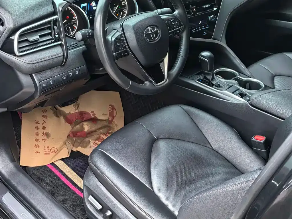 Toyota Camry 2023 из CN, фото 7