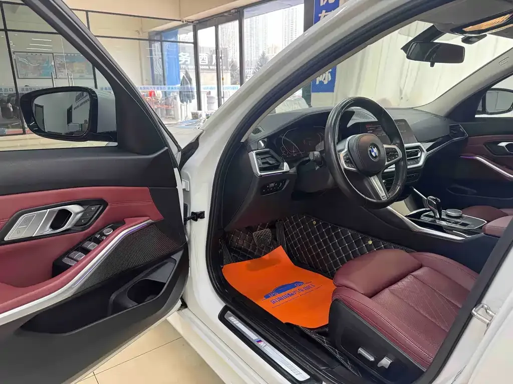 BMW 3 Series 2022 из CN, фото 7