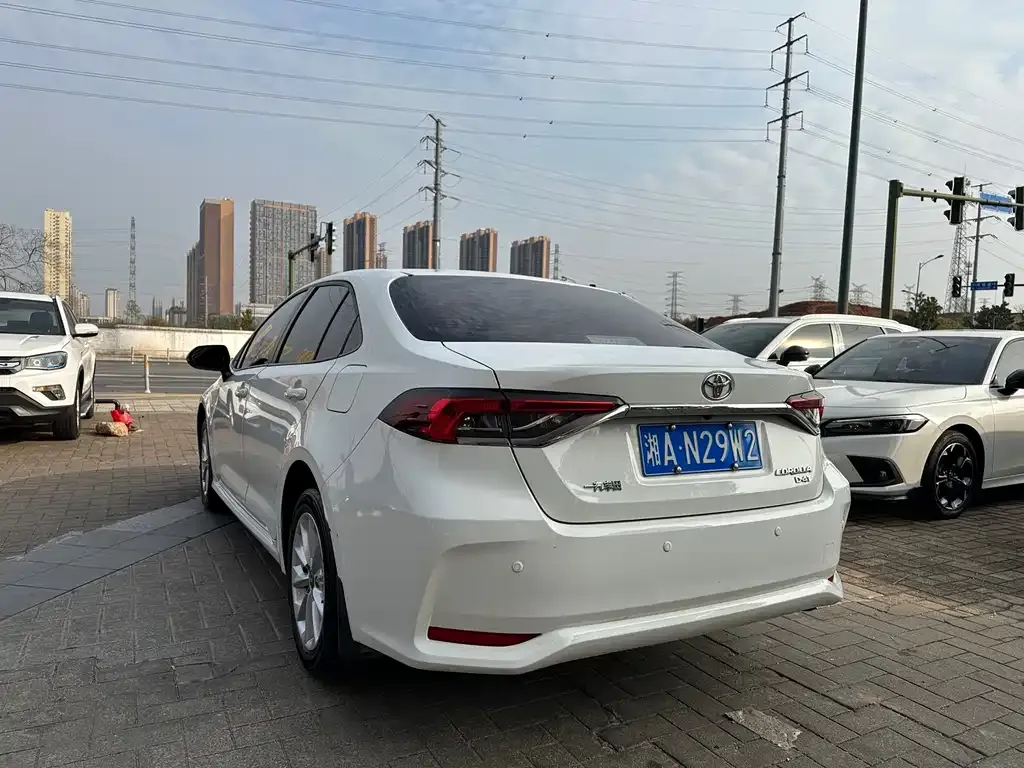 Toyota Corolla 2022 из CN, фото 2