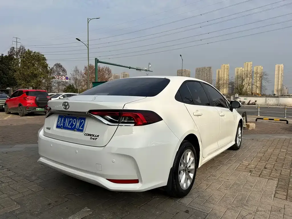 Toyota Corolla 2022 из CN, фото 8