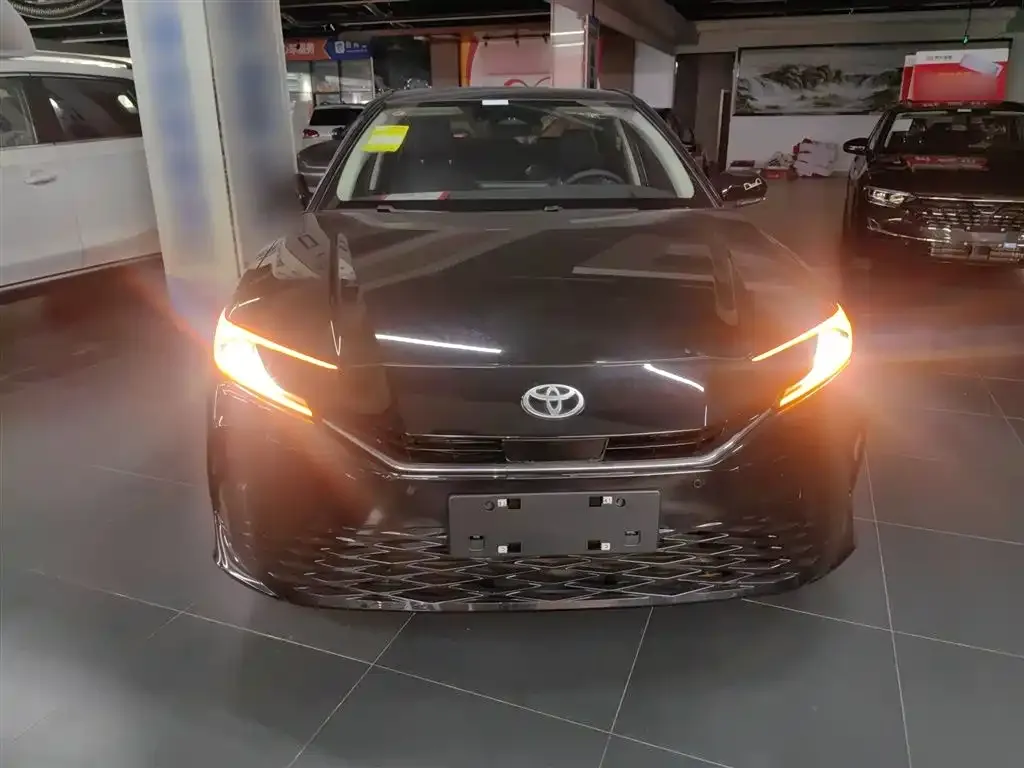 Toyota Camry 2025 из CN, фото 9