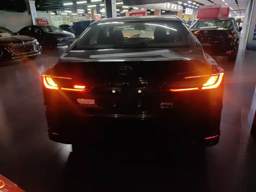 Toyota Camry 2025 из CN, фото 10