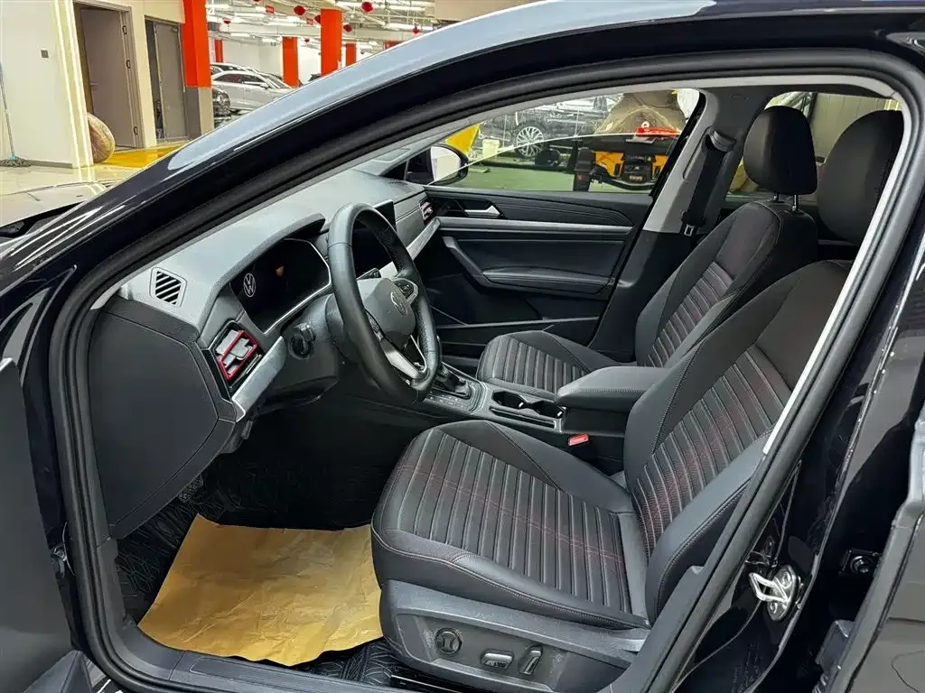 Volkswagen Lavida 2022 из CN, фото 9