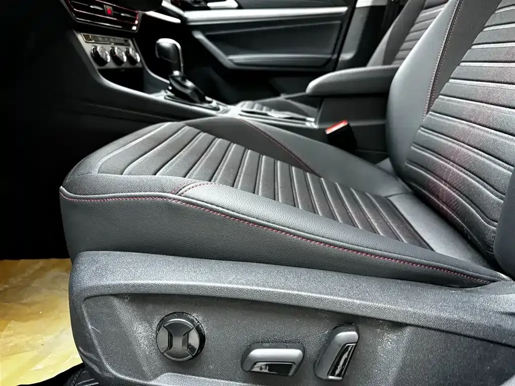 Volkswagen Lavida 2022 из CN, фото 10