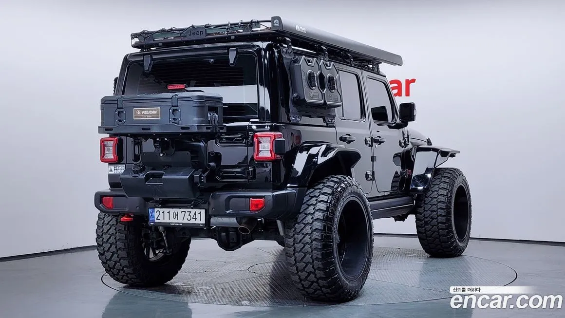 Jeep Wrangler 2023 из KR, фото 2