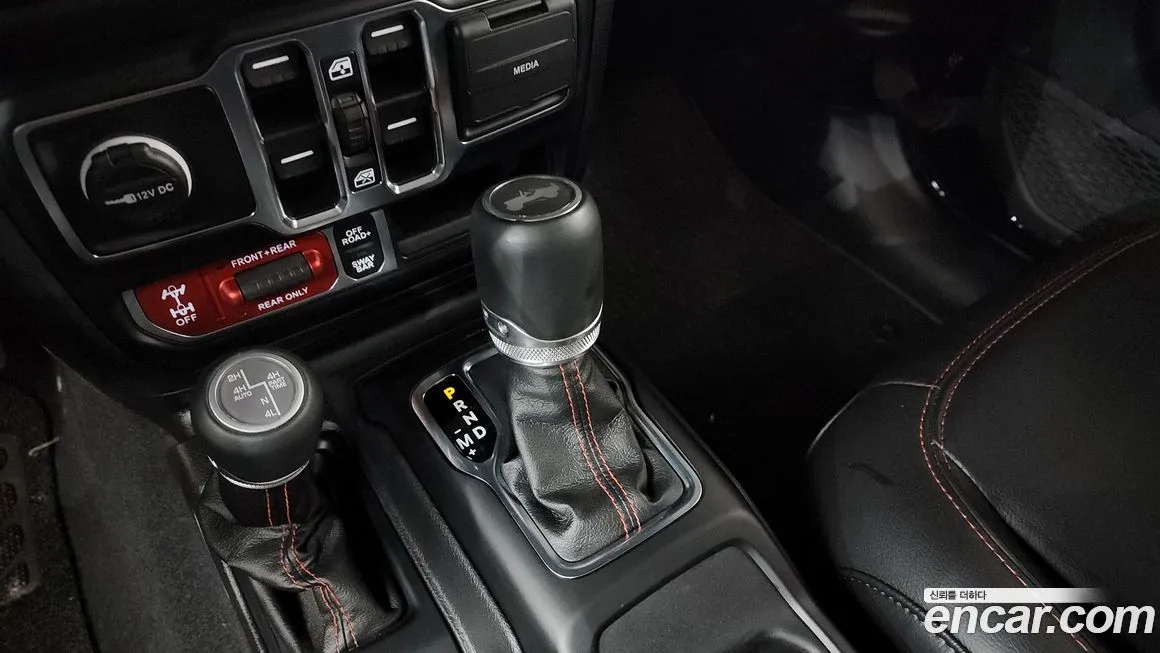 Jeep Wrangler 2023 из KR, фото 9
