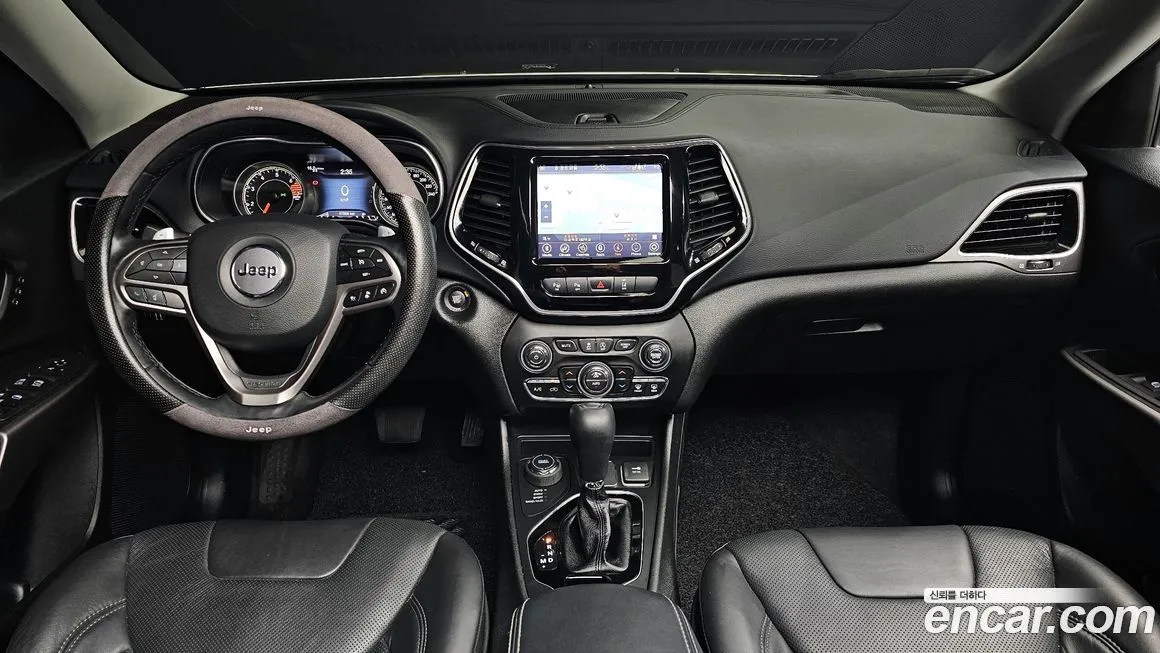 Jeep Cherokee — фото 9